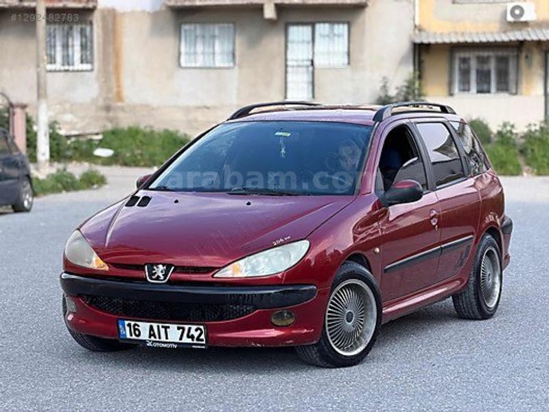 Galeriden Peugeot 206 1.4 HDi X-line 2004 Model İzmir 218.000 km