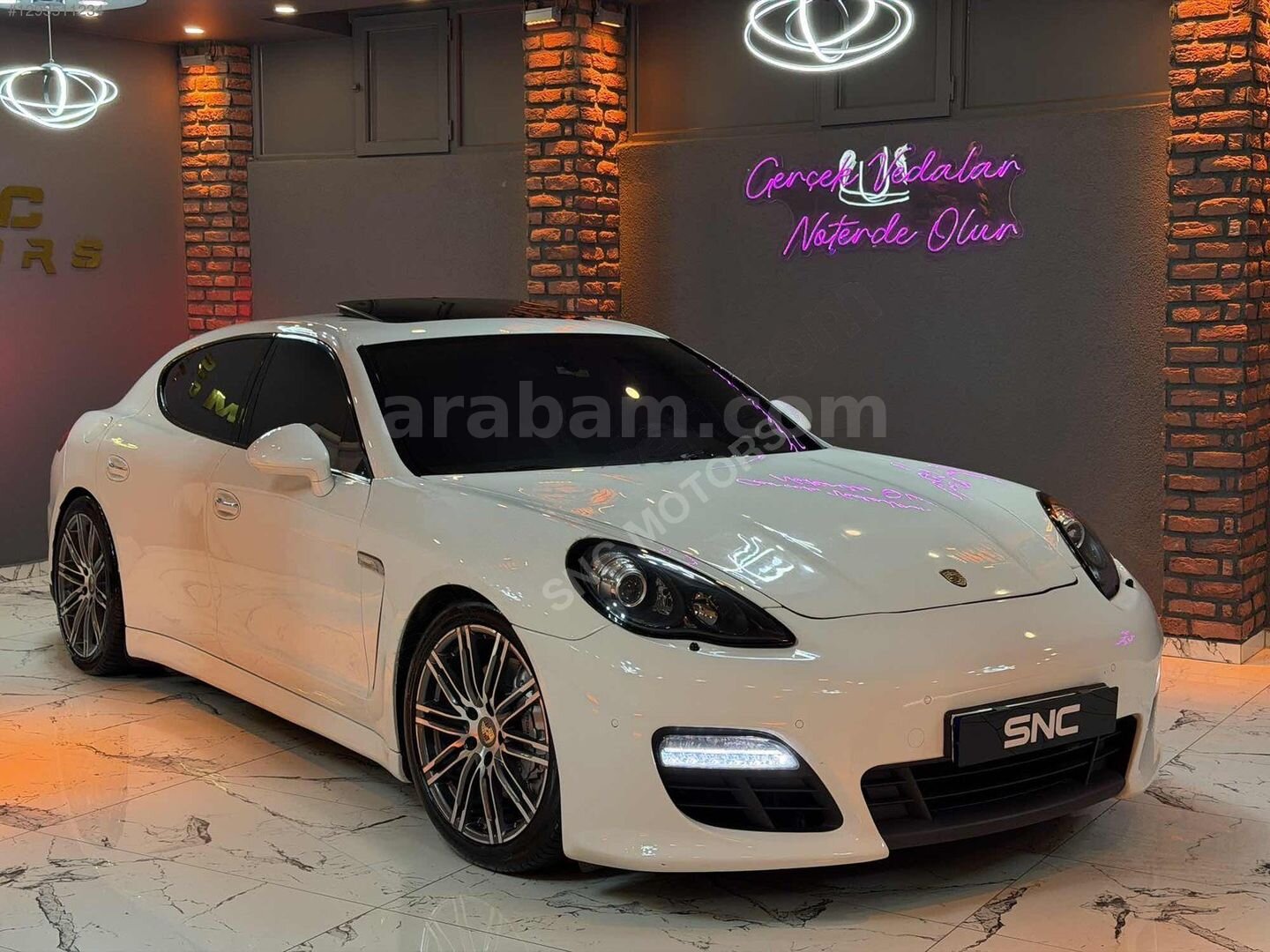 Galeriden Porsche Panamera 4S 2012 Model Kocaeli 280.000 km Beyaz 3