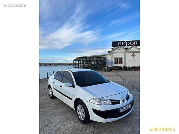 2009 RENAULT MEGANE MANUEL 243KM