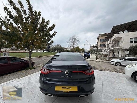 //2022 MEGANE HATASIZ 100 BİN KM 1.5 BLUEDCİ EDC//