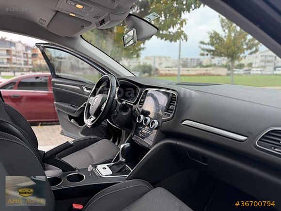 //2022 MEGANE HATASIZ 100 BİN KM 1.5 BLUEDCİ EDC//