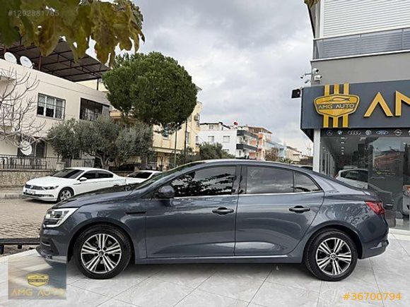 //2022 MEGANE HATASIZ 100 BİN KM 1.5 BLUEDCİ EDC//