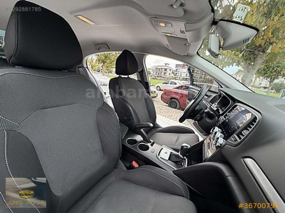 //2022 MEGANE HATASIZ 100 BİN KM 1.5 BLUEDCİ EDC//