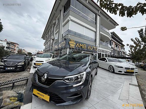 //2022 MEGANE HATASIZ 100 BİN KM 1.5 BLUEDCİ EDC//