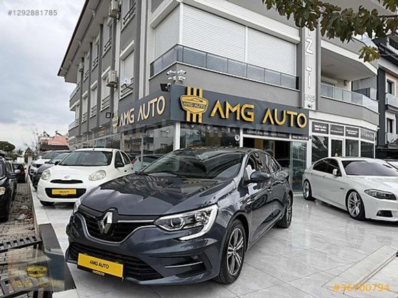 //2022 MEGANE HATASIZ 100 BİN KM 1.5 BLUEDCİ EDC//