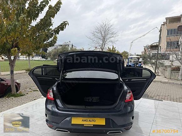 //2022 MEGANE HATASIZ 100 BİN KM 1.5 BLUEDCİ EDC//