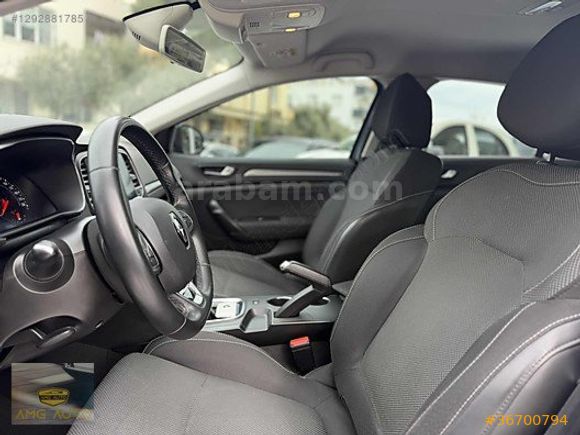 //2022 MEGANE HATASIZ 100 BİN KM 1.5 BLUEDCİ EDC//