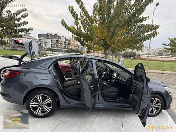 //2022 MEGANE HATASIZ 100 BİN KM 1.5 BLUEDCİ EDC//