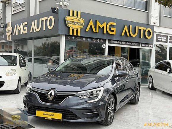 //2022 MEGANE HATASIZ 100 BİN KM 1.5 BLUEDCİ EDC//