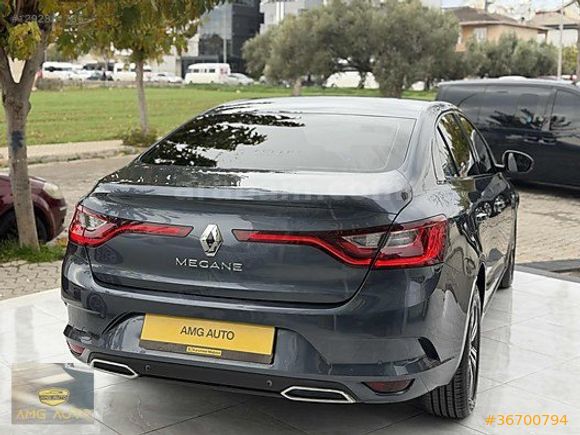 //2022 MEGANE HATASIZ 100 BİN KM 1.5 BLUEDCİ EDC//