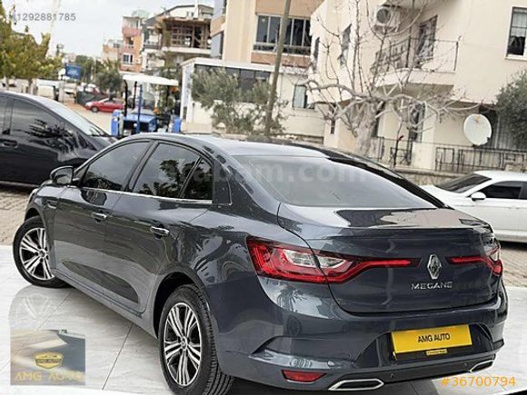 //2022 MEGANE HATASIZ 100 BİN KM 1.5 BLUEDCİ EDC//