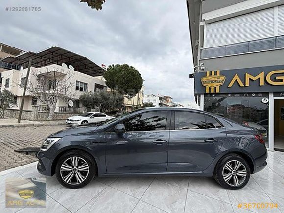 //2022 MEGANE HATASIZ 100 BİN KM 1.5 BLUEDCİ EDC//