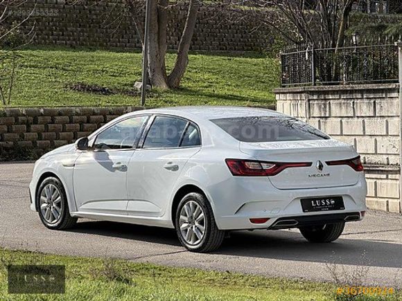 LUSSO GARAJ'dan DİZEL OTOMATİK MEGANE JOY