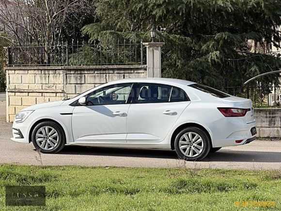 LUSSO GARAJ'dan DİZEL OTOMATİK MEGANE JOY