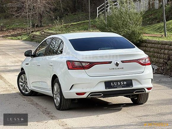 LUSSO GARAJ'dan DİZEL OTOMATİK MEGANE JOY