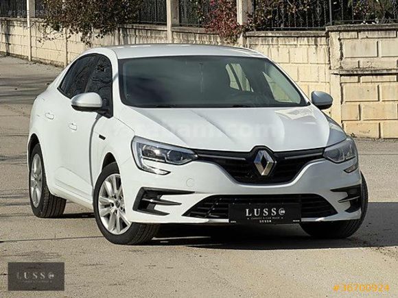 LUSSO GARAJ'dan DİZEL OTOMATİK MEGANE JOY