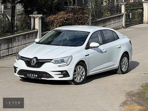 LUSSO GARAJ'dan DİZEL OTOMATİK MEGANE JOY