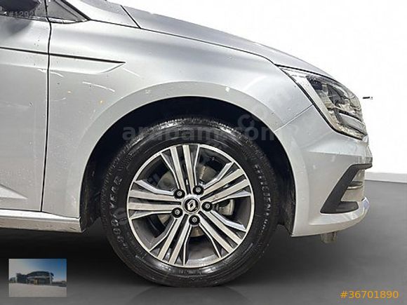 2024 Megane Sedan 1.3 TCe Touch EDC / 13.321 KM