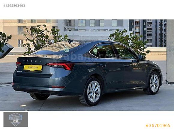 2021 Octavia Premium Hybrid Titanium Gri Servis Bakımlı