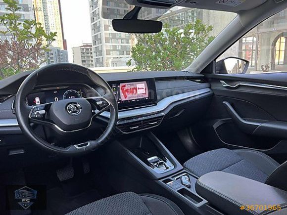 2021 Octavia Premium Hybrid Titanium Gri Servis Bakımlı