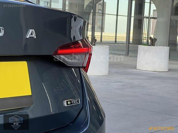 2021 Octavia Premium Hybrid Titanium Gri Servis Bakımlı