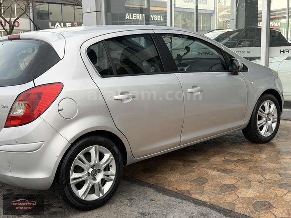 OPEL CORSA 1.3 CDTI ENJOY 2011 MODEL 161.000 KM DEĞİŞENSİZ