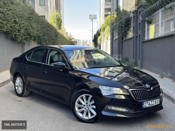 TML MOTORS 2021 SKODA SUPERB 1.5 TSI PREMİUM BOYASIZ DEĞİŞENSİZ