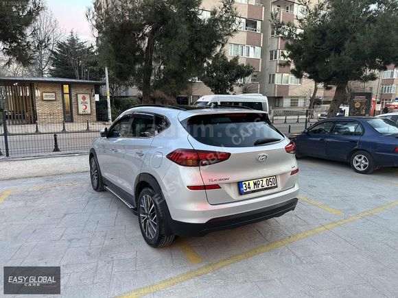 HYUNDAI TUCSON 1.6 CRDI STYLE PLUS DCT CAM TAVAN