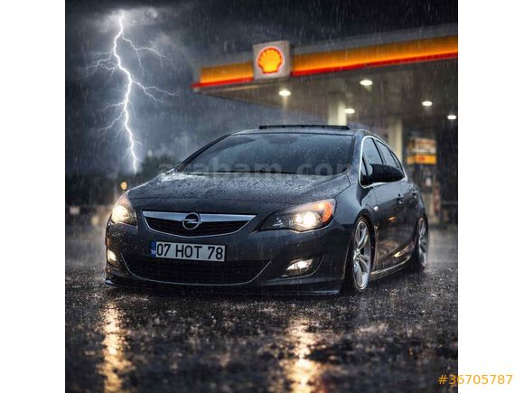 Astra Sport 1.4T| Sunrooflu Otomatik | Tesla Ekran | LPGli