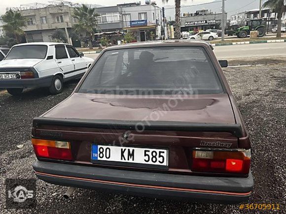 Renault 9 Broadway 1989 model sıfır muaneli