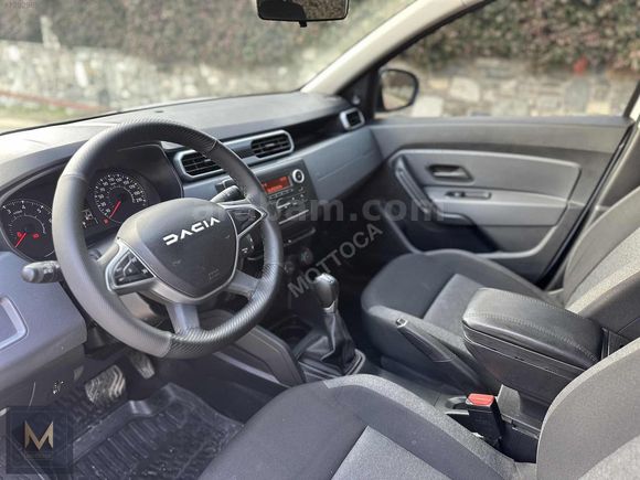 İLK SAHİBİNDEN SERVİS BAKIMLI DUSTER OTOMATİK JOURNEY GÖRÜNÜM
