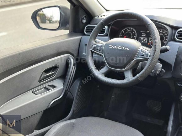 İLK SAHİBİNDEN SERVİS BAKIMLI DUSTER OTOMATİK JOURNEY GÖRÜNÜM