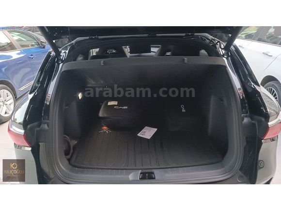 Sıfır ayarında 2025 Model BYD Atto 3 EV design