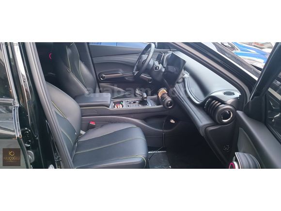 Sıfır ayarında 2025 Model BYD Atto 3 EV design