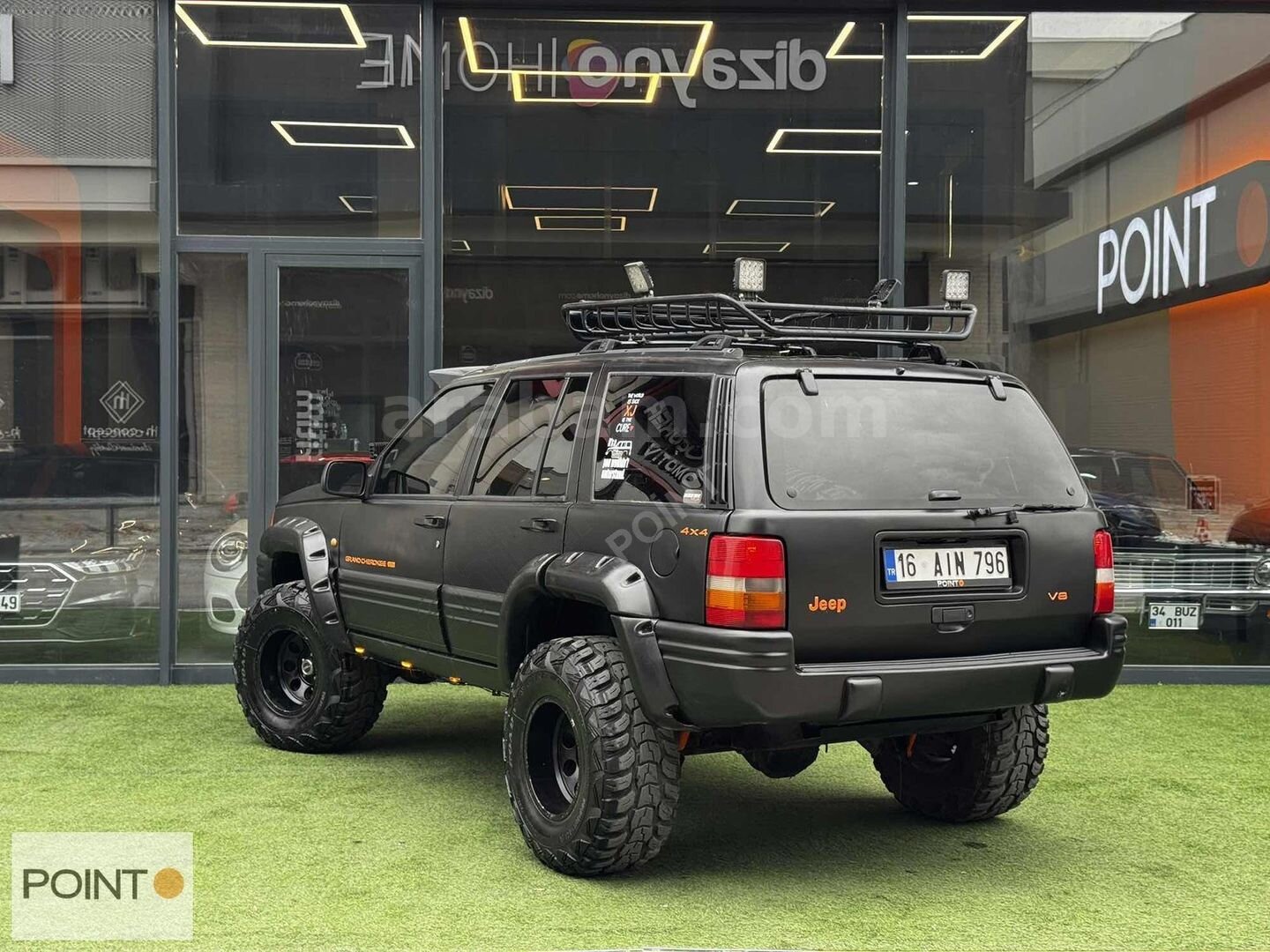 -POINT- JEEP GRAND CHEROKEE 5.2 OFF-ROAD DONANIM 7