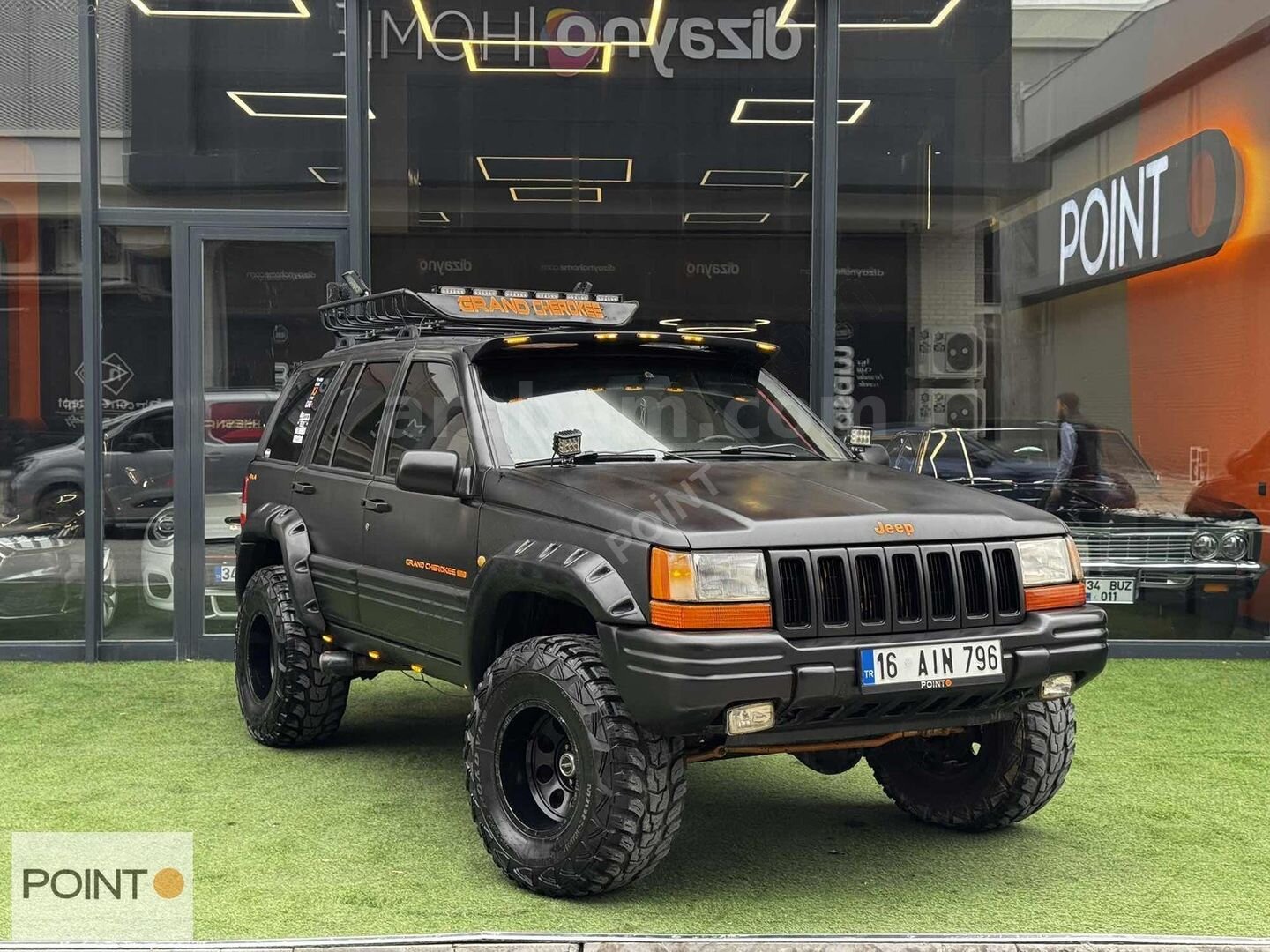 -POINT- JEEP GRAND CHEROKEE 5.2 OFF-ROAD DONANIM 4