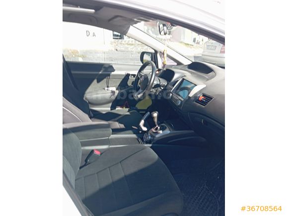 Sahibinden Honda Civic 1.6 Elegance 2011 Model  208 km Beyaz
