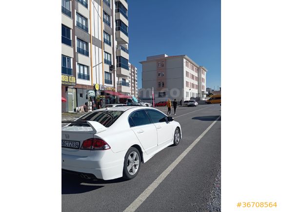 Sahibinden Honda Civic 1.6 Elegance 2011 Model  208 km Beyaz