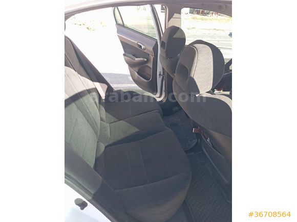 Sahibinden Honda Civic 1.6 Elegance 2011 Model  208 km Beyaz