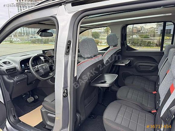 Başak Otomotiv 2.EL'den 2025 Hatasız Berlingo XTR