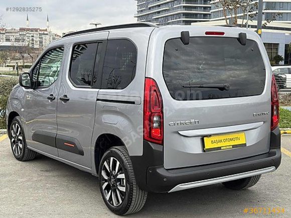 Başak Otomotiv 2.EL'den 2025 Hatasız Berlingo XTR