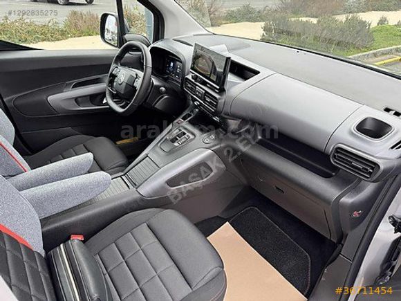 Başak Otomotiv 2.EL'den 2025 Hatasız Berlingo XTR