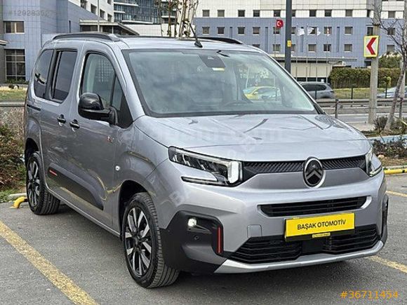 Başak Otomotiv 2.EL'den 2025 Hatasız Berlingo XTR