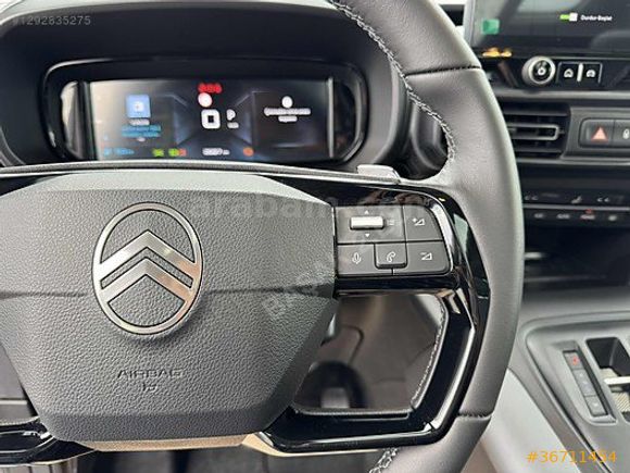 Başak Otomotiv 2.EL'den 2025 Hatasız Berlingo XTR