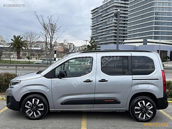 Başak Otomotiv 2.EL'den 2025 Hatasız Berlingo XTR
