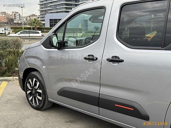 Başak Otomotiv 2.EL'den 2025 Hatasız Berlingo XTR