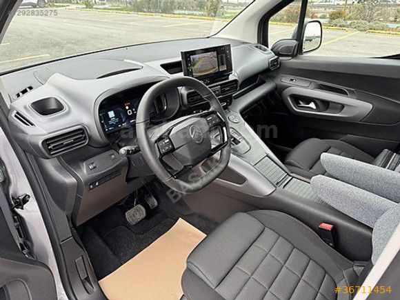 Başak Otomotiv 2.EL'den 2025 Hatasız Berlingo XTR
