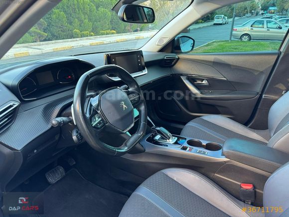 HATASIZ 2020 MODEL 2008 ALLURE 1.2 BENZİN OTOMATİK