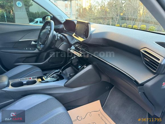 HATASIZ 2020 MODEL 2008 ALLURE 1.2 BENZİN OTOMATİK
