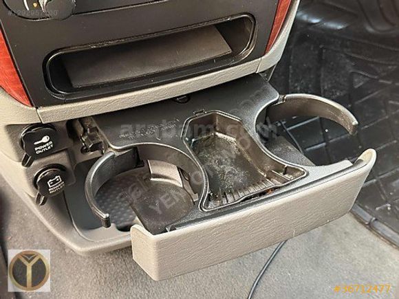 YENİ OTOMOTİV DEN EMSALSİZ GRAND VOYAGER 2.8 CRD LİMİTED 2 BOYA